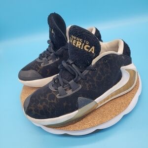 Nike Shoes Youth 3.5 Zoom Freak GS Coming to America Sneakers BQ5633-900